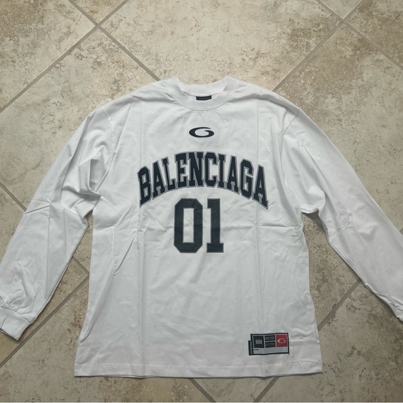 Balenciaga Other - Balenciaga Oversized 01 Jersey
Size L White Long Sleeve